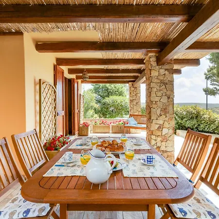 Holiday home Domu De Maria
